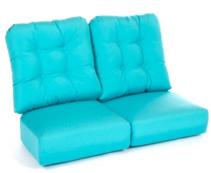 Lloyd Flanders - Deluxe Loveseat 6601