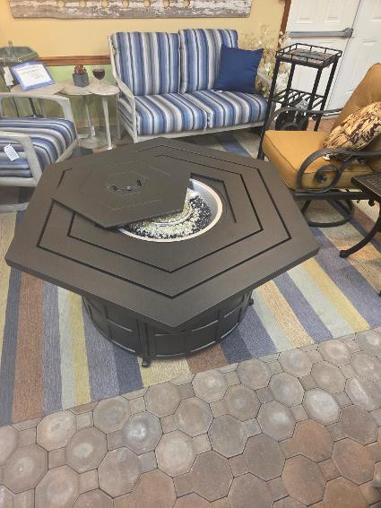 Hanamint Sherwood Gas Firepit $1099.00